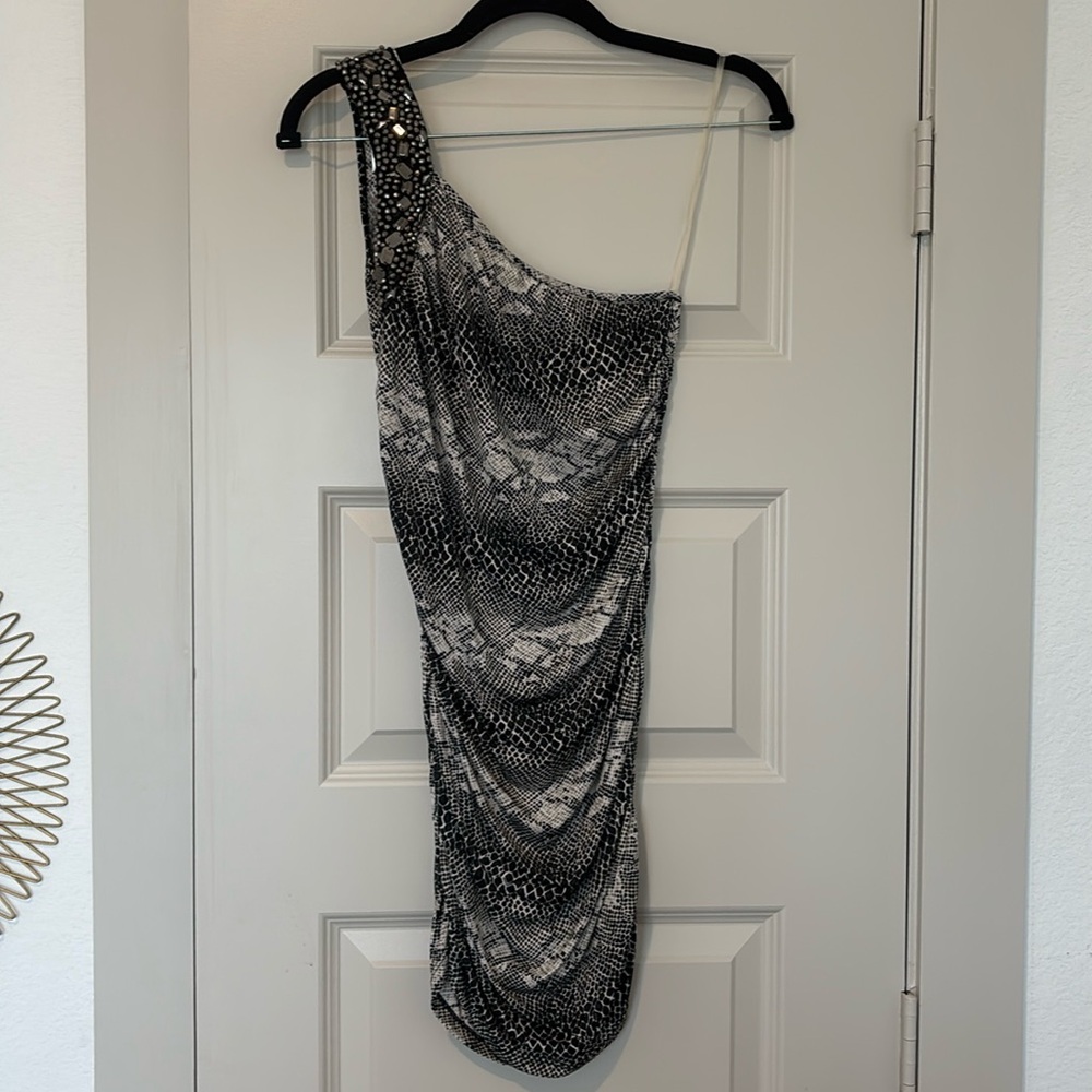 One shoulder dress - Charlotte Russe